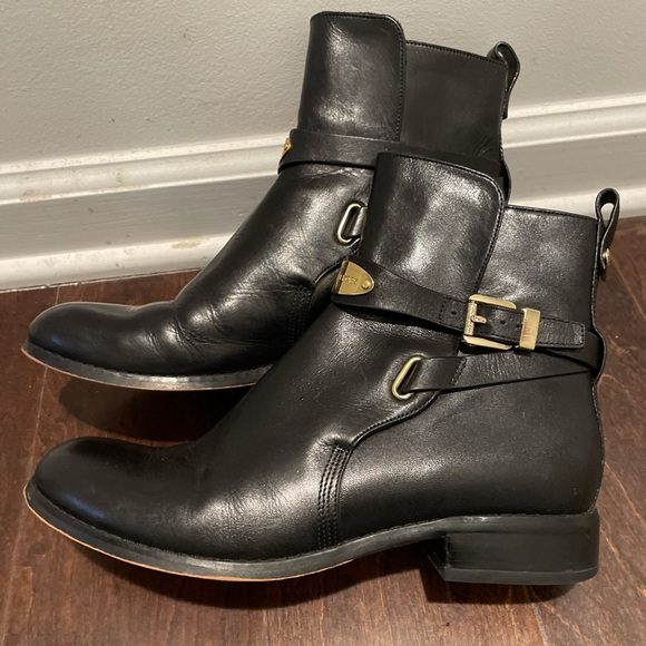 Michael Kors Arley Ankle Boots Black Leather Size 8 Logo Plaque Accent Bloc Heel - Picture 3 of 8